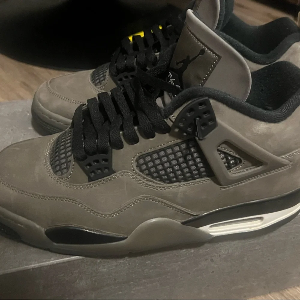 Jordan Cave Stone 4’s